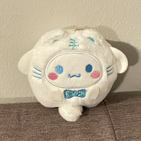Cinnamoroll Plush x Cat Cosplay Costume Keychain (5”) - Picture 3 of 6